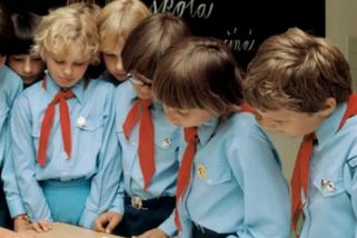 Retro kvíz o pionýrských táborech: Šátky, nástupy, táborové ohně a další si starší generace musí pamatovat. Přesto dá 10/10 jen hrstka lidí